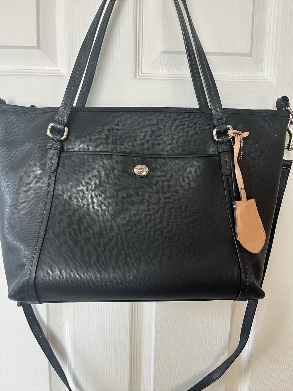 Coach Peyton Black Smooth Leather F25667 Top Zip Pocket Tote Shoulder Bag